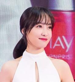 明星职场低扎发型,低扎发型演绎简约优雅