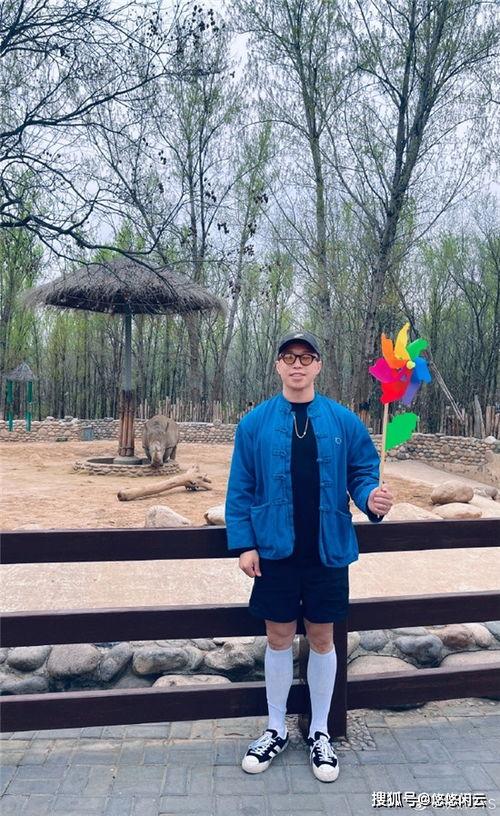 栾云平豆瓣吃瓜,栾云平吃瓜事件，揭秘娱乐圈幕后真相