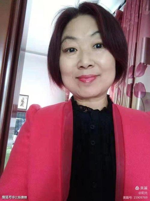 上头条的女作家,笔耕不辍，书写时代传奇