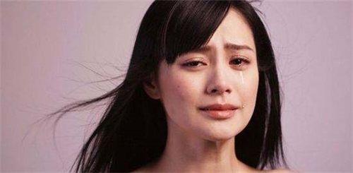 女明星哭泣的视频,女明星深情演绎感人瞬间