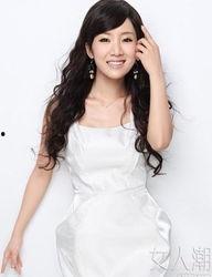 明星李念的照片,光影交织下的优雅魅力