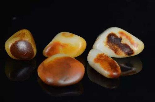 怎样看和田玉籽料皮色