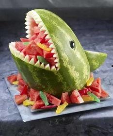 鳄鱼包被撒可乐吃瓜,揭秘鳄鱼包的神秘命运